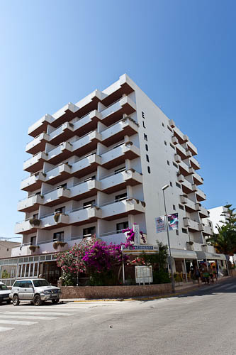El Moro apartments